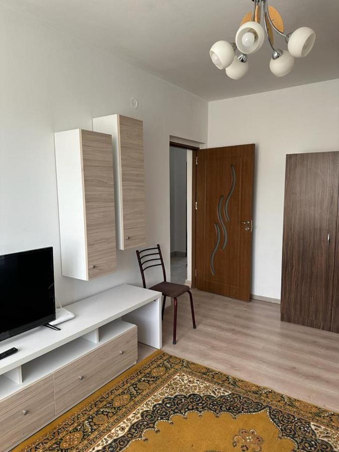 Velovan Apartment Craiova Kültér fotó